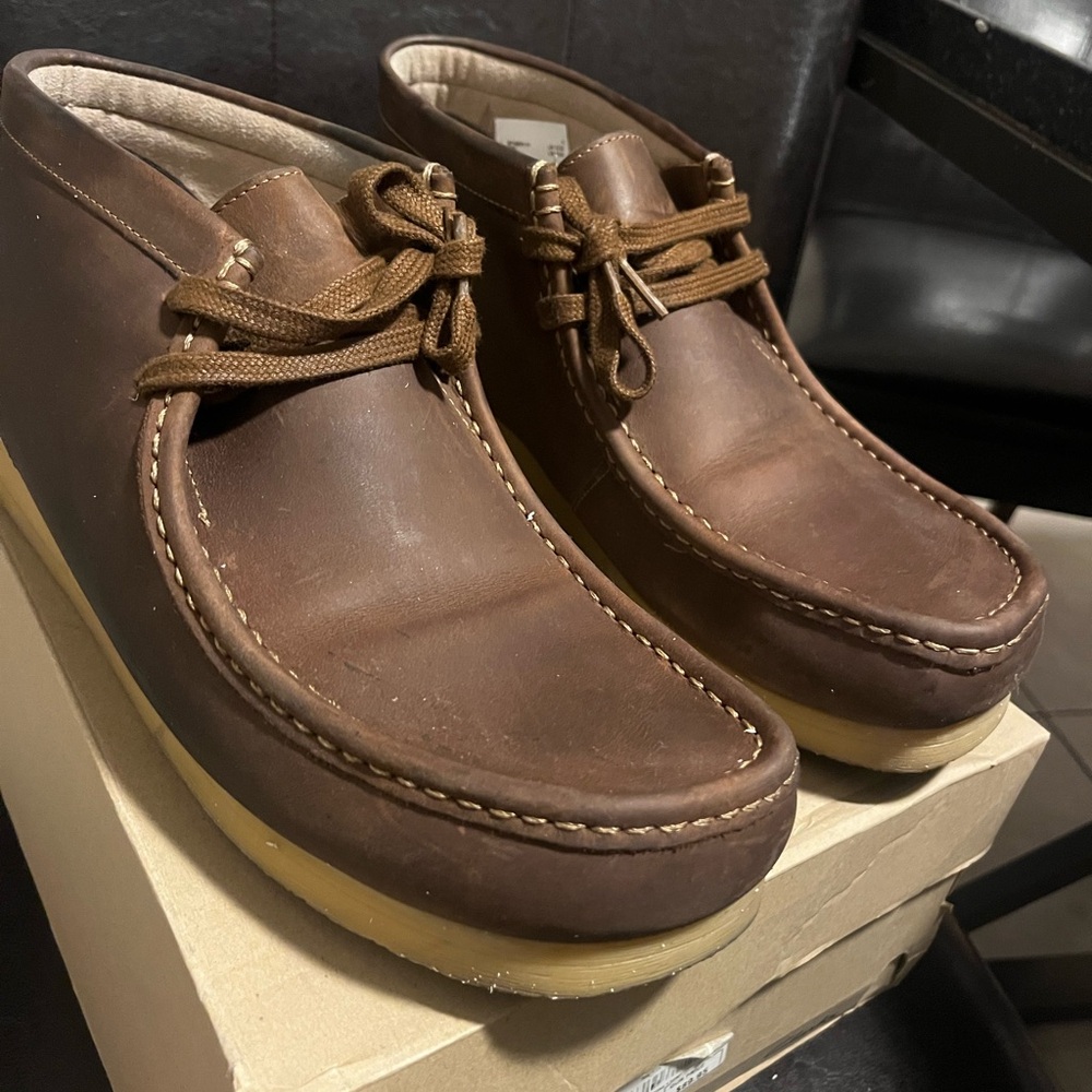 Clarks Brown Leather Loafers with Moccasin Toe